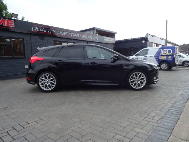 2018 Ford Focus 1.0 EcoBoost 140 ST-Line Navigation 5dr finance available