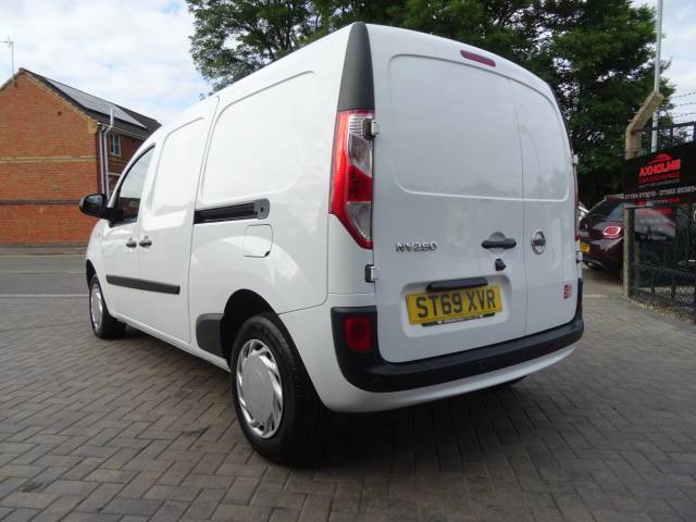 2020 Nissan Nv250 1.5 dCi 95ps Tekna Van NO VAT