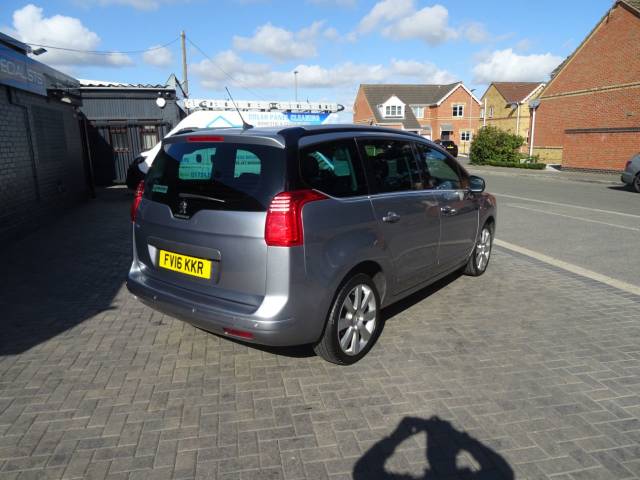 2016 Peugeot 5008 1.6 BlueHDi 120 Allure 5dr 7 seater