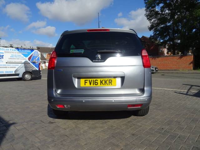 2016 Peugeot 5008 1.6 BlueHDi 120 Allure 5dr 7 seater