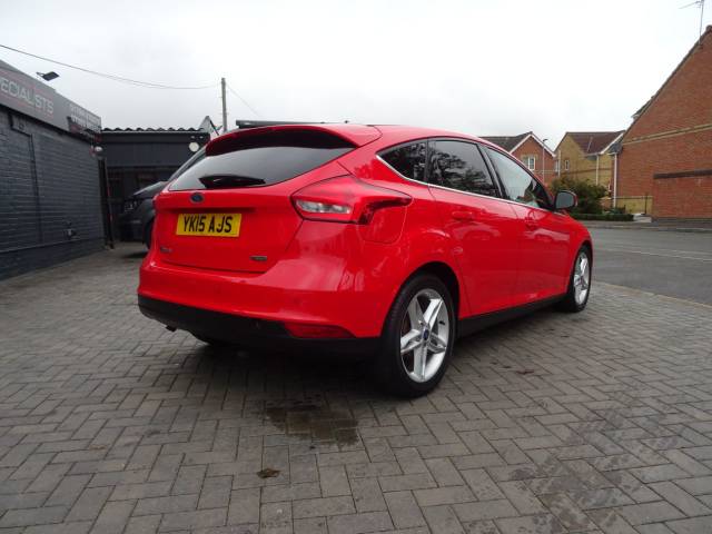2015 Ford Focus 1.0 EcoBoost 125 Zetec 5dr finance available