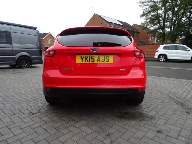 2015 Ford Focus 1.0 EcoBoost 125 Zetec 5dr finance available