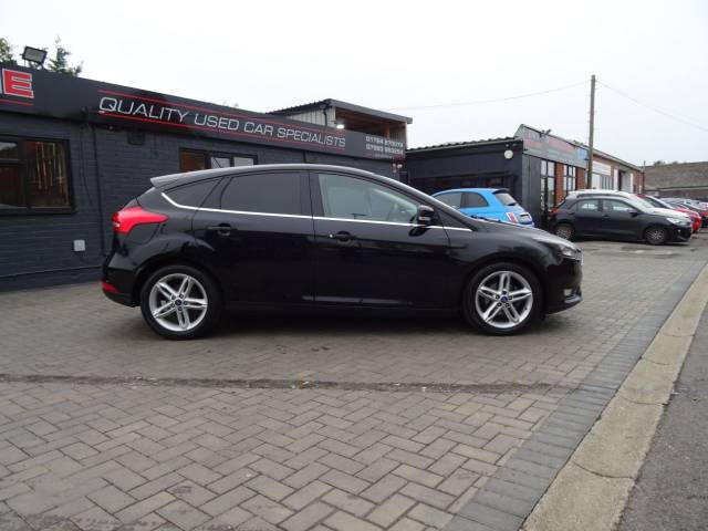 2016 Ford Focus 1.0 EcoBoost 125 Zetec 5dr ideal family car