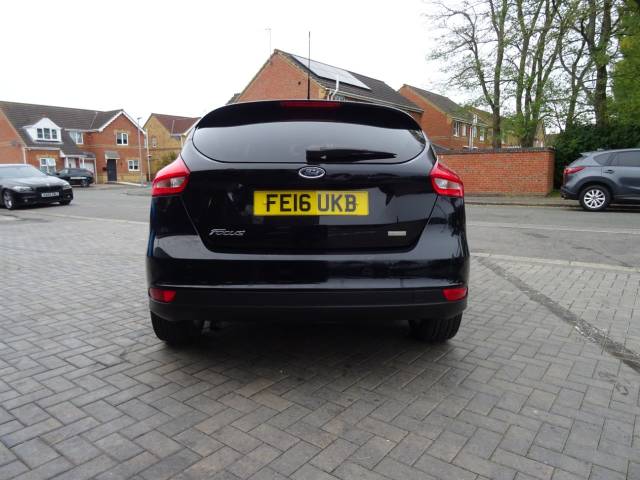 2016 Ford Focus 1.0 EcoBoost 125 Zetec 5dr ideal family car