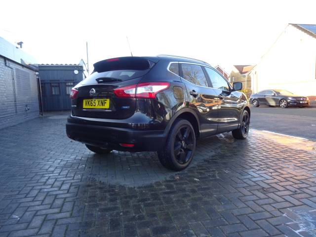 2015 Nissan Qashqai 1.5 dCi N-Tec+ 5dr ideal family car