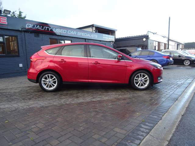 2016 Ford Focus 1.0 EcoBoost 125 Zetec 5dr finance available