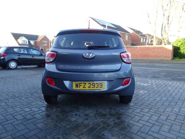2015 Hyundai i10 1.0 SE 5dr ideal 1st car