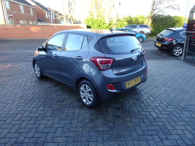 2015 Hyundai i10 1.0 SE 5dr ideal 1st car