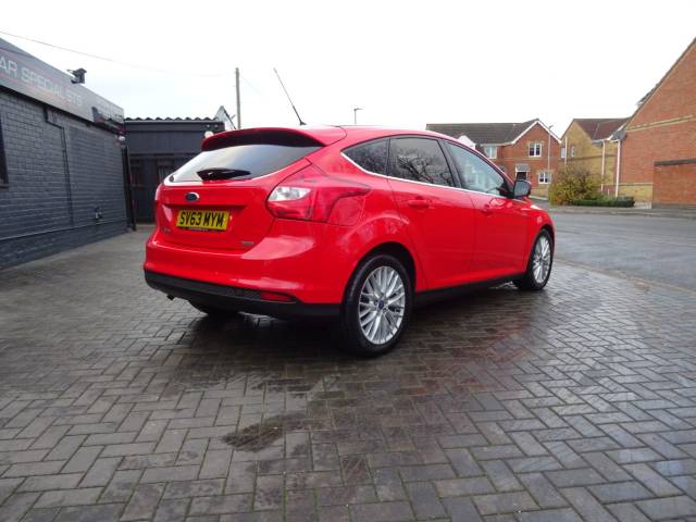 2013 Ford Focus 1.0 125 EcoBoost Zetec 5dr finance available