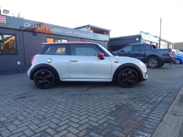 2017 Mini Hatchback 2.0 John Cooper Works 3dr CAT N