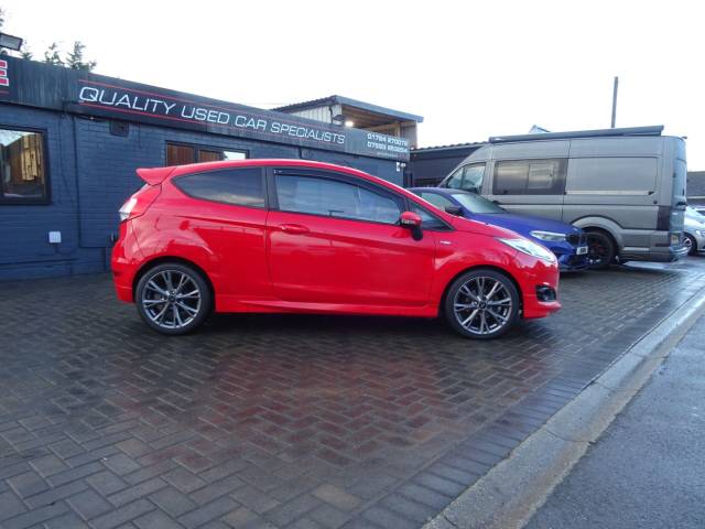 2017 Ford Fiesta 1.0 EcoBoost ST-Line 3dr ideal 1st car