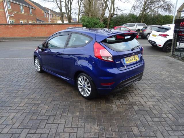 2014 Ford Fiesta 1.0 EcoBoost 125 Zetec S 3dr ideal 1st car