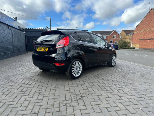2015 Ford Fiesta 1.0 EcoBoost Titanium 5dr ideal 1st car