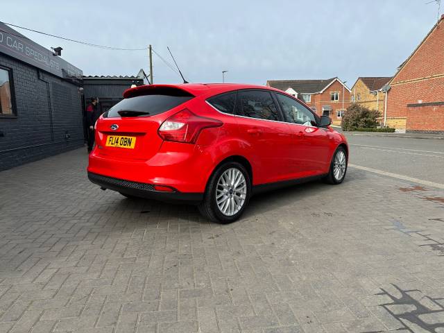 2014 Ford Focus 1.6 TDCi 115 Zetec Navigator 5dr finance available