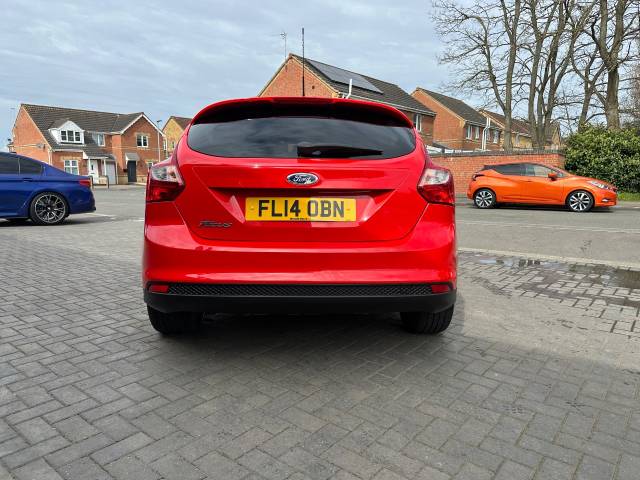 2014 Ford Focus 1.6 TDCi 115 Zetec Navigator 5dr finance available