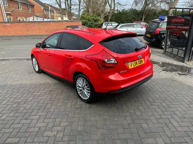 2014 Ford Focus 1.6 TDCi 115 Zetec Navigator 5dr finance available