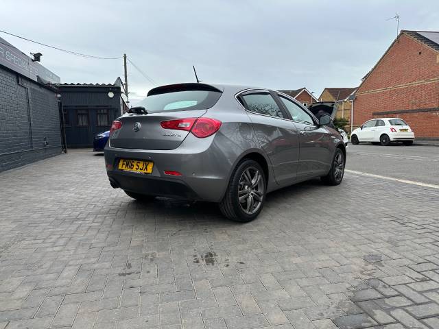 2016 Alfa Romeo Giulietta 1.4 TB MultiAir 150 Super 5dr finance available