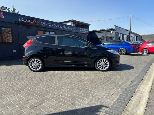 2015 Ford Fiesta 1.0 EcoBoost 125 Zetec S 3dr ideal 1st car