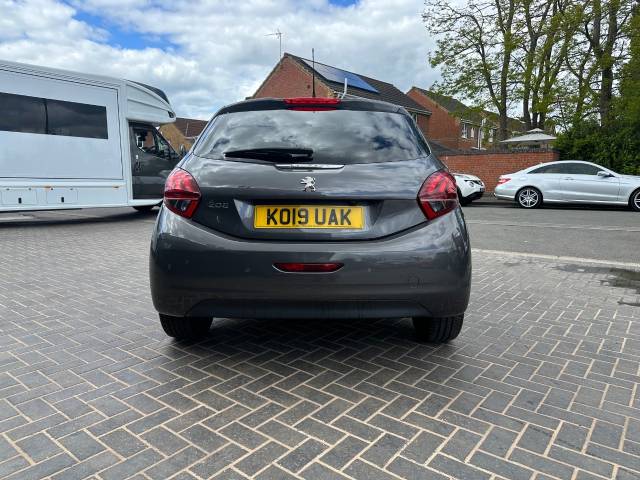 2019 Peugeot 208 1.2 PureTech 82 Tech Edition 5dr [Start Stop] ideal 1st car