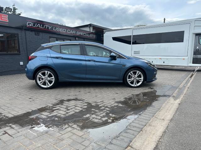 2017 Vauxhall Astra 1.4T 16V 150 SRi Vx-line Nav 5dr finance available