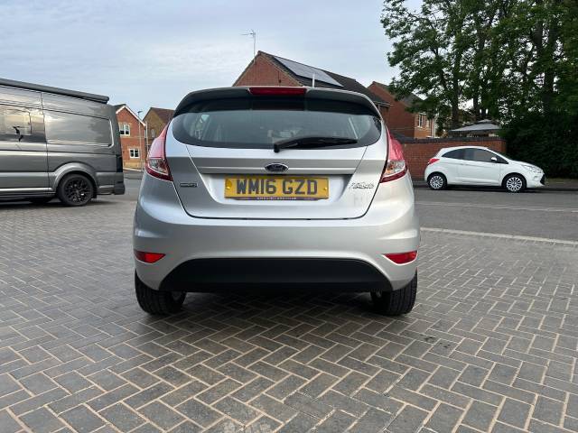 2016 Ford Fiesta 1.0 EcoBoost Zetec 5dr ideal 1st car