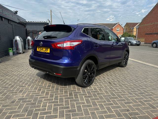 2014 Nissan Qashqai 1.6 dCi Tekna 5dr 4WD finance available
