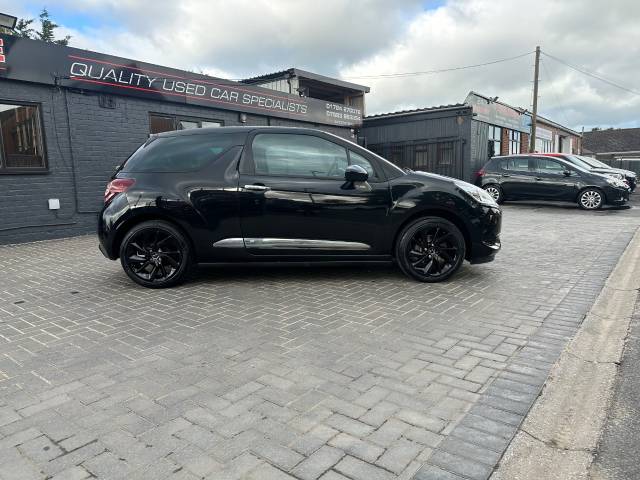 2017 Ds Ds 3 1.2 PureTech 82 Connected Chic 3dr finance available