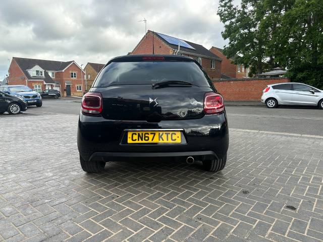 2017 Ds Ds 3 1.2 PureTech 82 Connected Chic 3dr finance available
