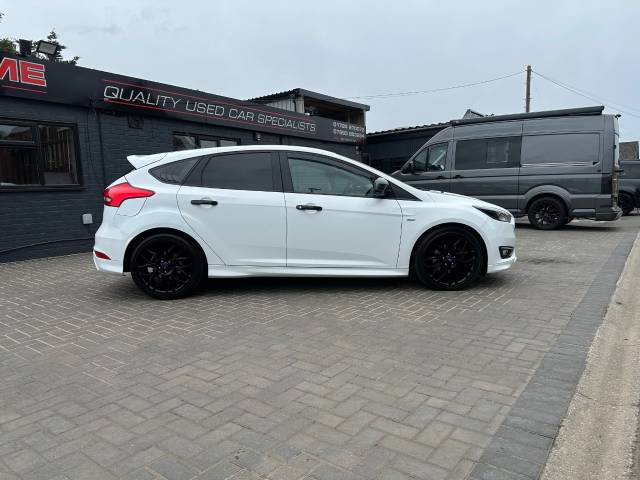 2017 Ford Focus 1.0 EcoBoost 125 ST-Line 5dr finance available