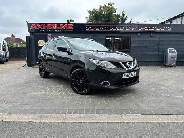 Nissan Qashqai 1.2 DiG-T Tekna [Non-Panoramic] 5dr finance available Hatchback Petrol Black