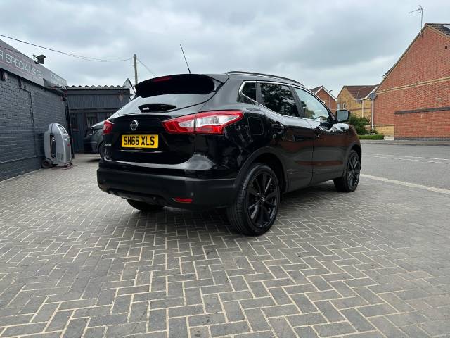 2016 Nissan Qashqai 1.2 DiG-T Tekna [Non-Panoramic] 5dr finance available