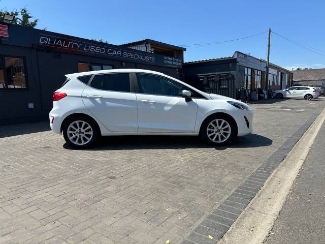 2017 Ford Fiesta 1.0 EcoBoost 125 Titanium 5dr ideal 1st car