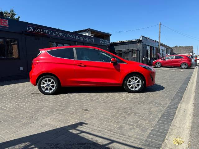 2018 Ford Fiesta 1.0 EcoBoost Zetec 3dr ideal 1st car
