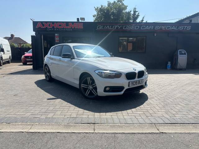 BMW 1 Series 118i [1.5] Sport 5dr [Nav/Servotronic] finance available Hatchback Petrol White
