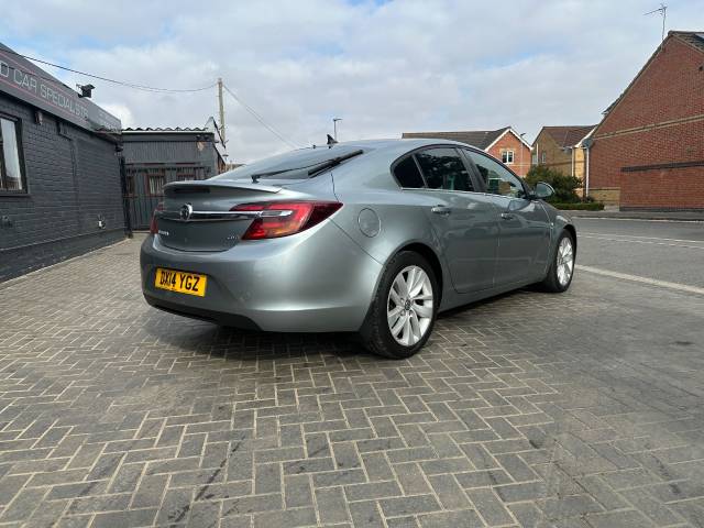 2014 Vauxhall Insignia 2.0 CDTi ecoFLEX SRi Nav Hatchback 5dr