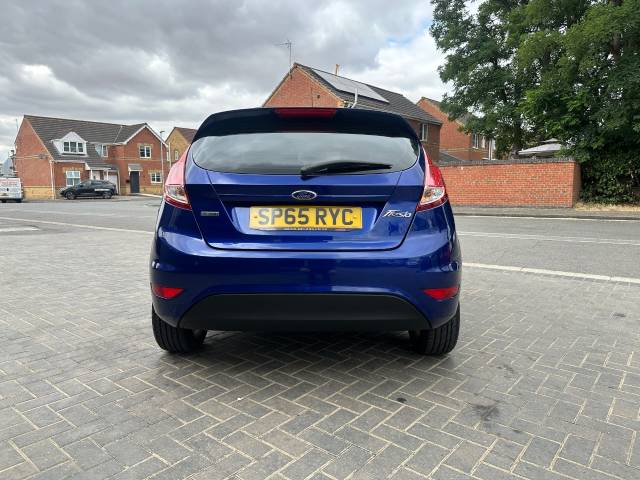 2015 Ford Fiesta 1.0 EcoBoost Zetec 5dr ideal 1st car