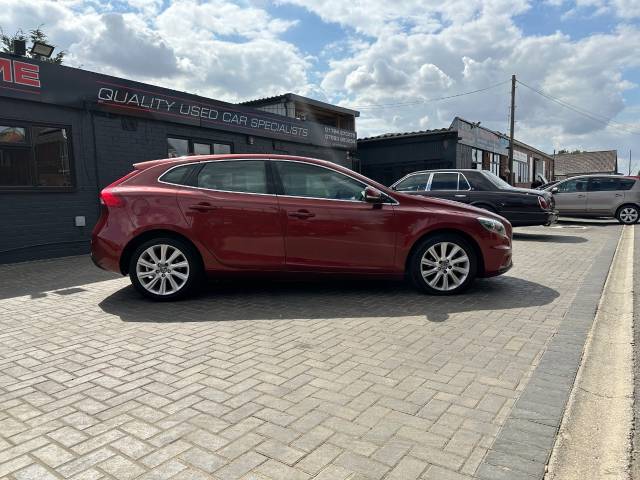2013 Volvo V40 1.6 D2 SE Lux 5dr finance available