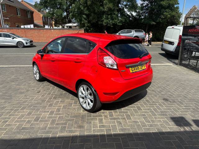 2016 Ford Fiesta 1.0 EcoBoost 125 Titanium 5dr ideal 1st car