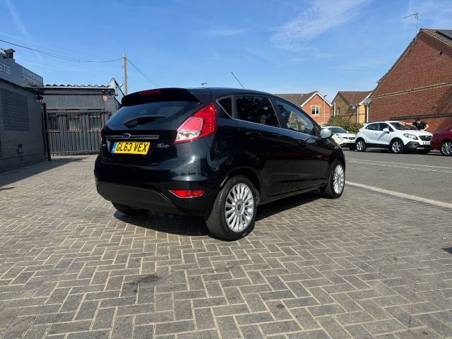 2014 Ford Fiesta 1.0 EcoBoost 125 Titanium 5dr ideal 1st car