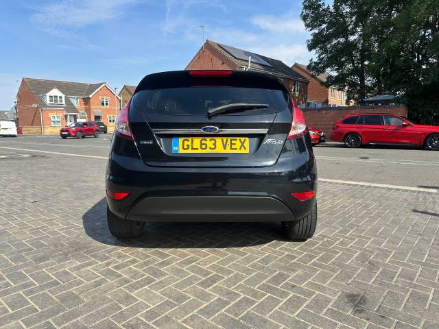 2014 Ford Fiesta 1.0 EcoBoost 125 Titanium 5dr ideal 1st car