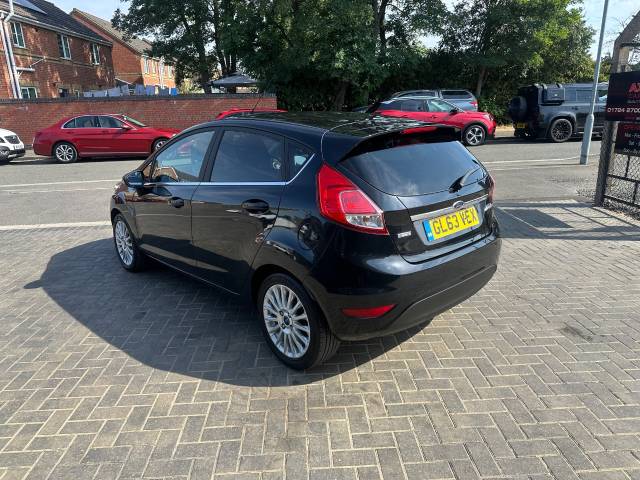 2014 Ford Fiesta 1.0 EcoBoost 125 Titanium 5dr ideal 1st car
