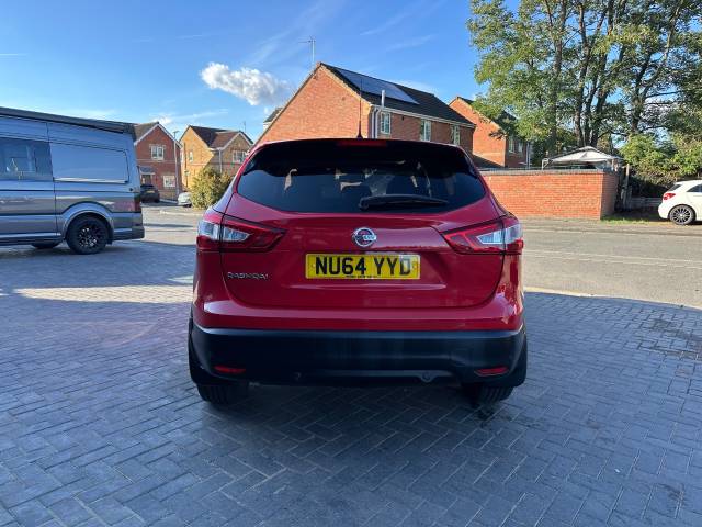 2014 Nissan Qashqai 1.6 dCi Acenta Premium 5dr finance available