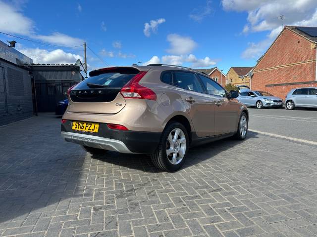 2016 Volvo V40 2.0 D2 [120] Cross Country Lux Nav 5dr Finance available