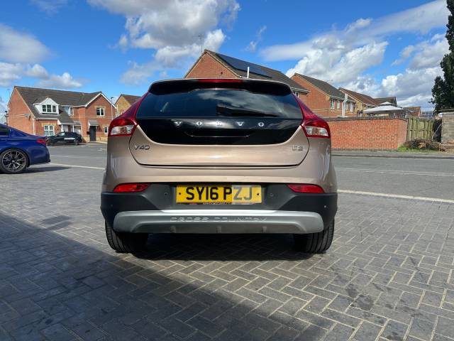 2016 Volvo V40 2.0 D2 [120] Cross Country Lux Nav 5dr Finance available