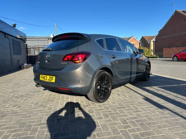 2013 Vauxhall Astra 2.0 CDTi ecoFLEX Elite Hatchback 5dr Diesel Manual Euro 5 (s/s) (160 ps)