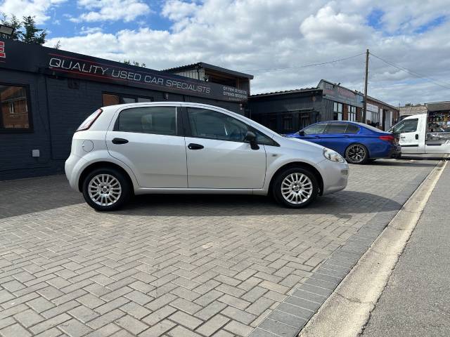 2012 Fiat Punto 1.2 Pop 5dr [Start Stop] ideal 1st car