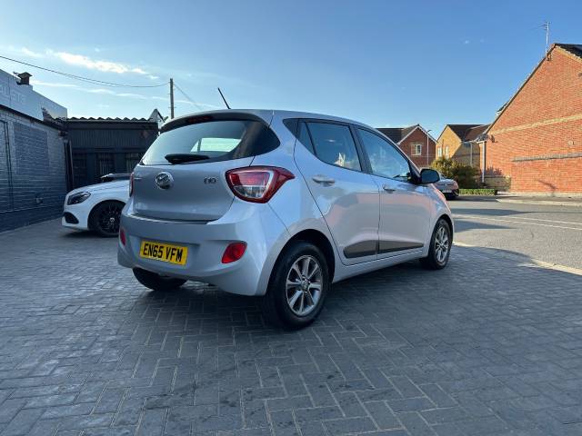 2015 Hyundai i10 1.2 Premium 5dr ideal 1st car