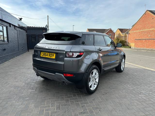 2014 Land Rover Range Rover Evoque 2.2 SD4 Pure 5dr [Tech Pack] finance available