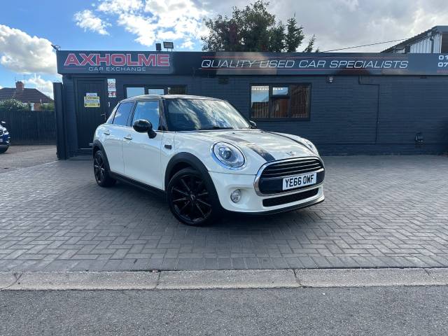 Mini Hatchback 1.5 Cooper 5dr Auto finance available Hatchback Petrol White