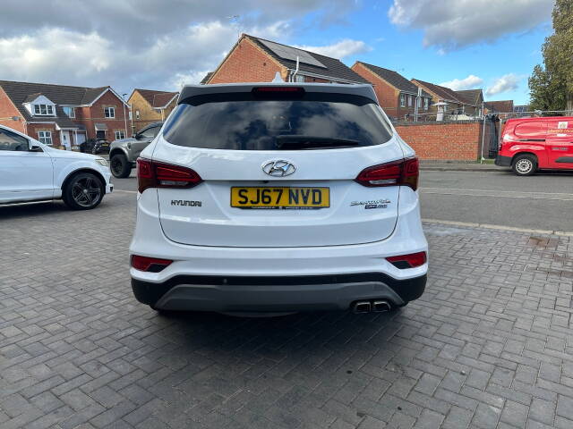 2017 Hyundai SANTA FE 2.2 CRDi Blue Drive Premium 5dr [7 Seats]